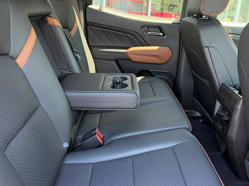 New 2026 GMC Canyon AT4 w/ AT4 Premium Package AWD/4WD image 35