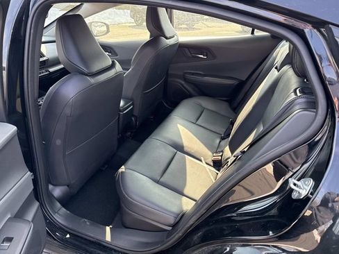 Used 2025 Toyota Prius XLE image 16