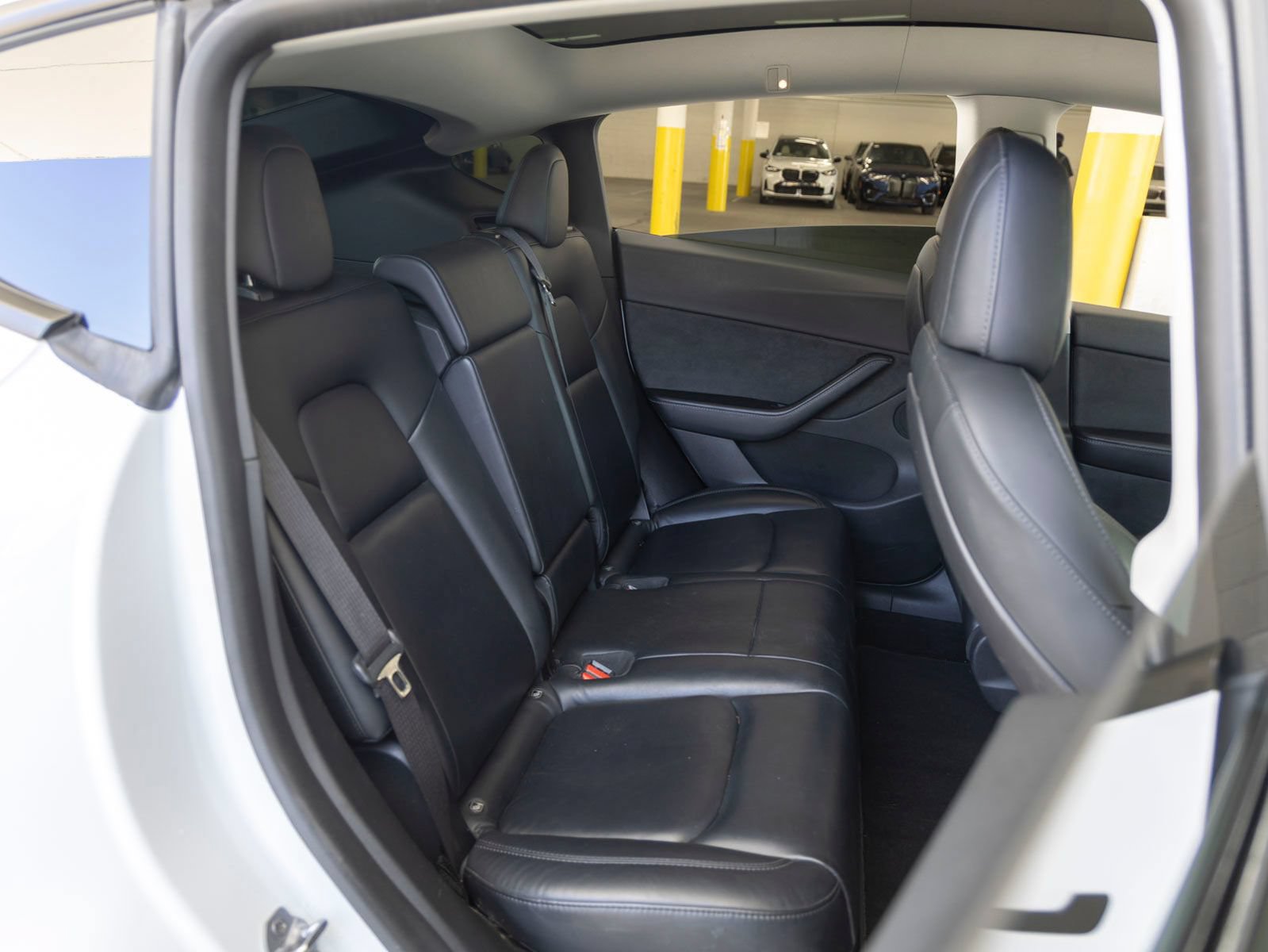 Used 2021 Tesla Model Y Long Range AWD/4WD image 17