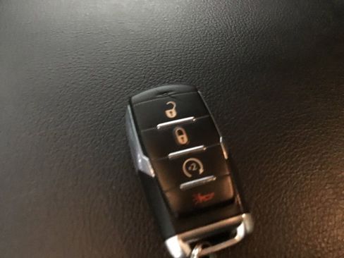 Used 2022 RAM 1500 Big Horn w/ Night Edition image 11