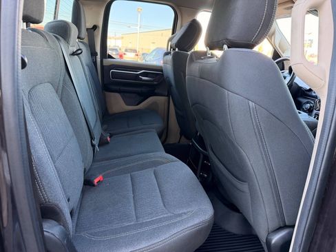 Used 2019 RAM 1500 Big Horn AWD/4WD image 13
