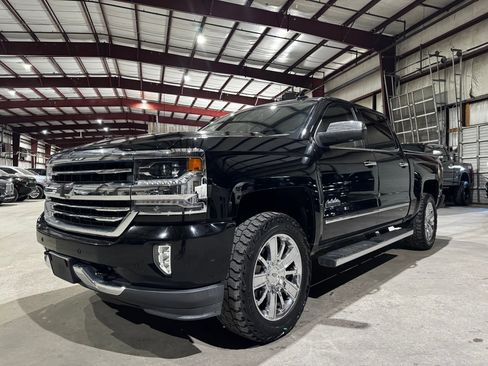 Used 2018 Chevrolet Silverado 1500 High Country image 9
