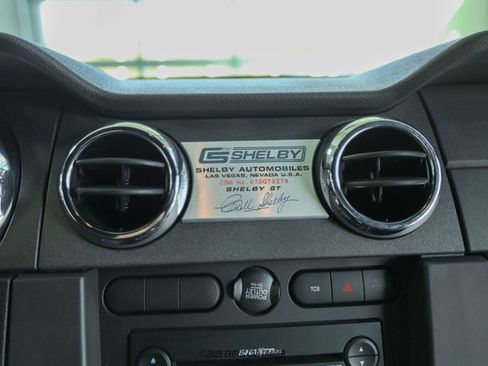 Used 2007 Ford Mustang GT image 41