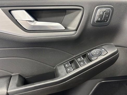 Certified 2023 Ford Escape Platinum AWD/4WD image 6