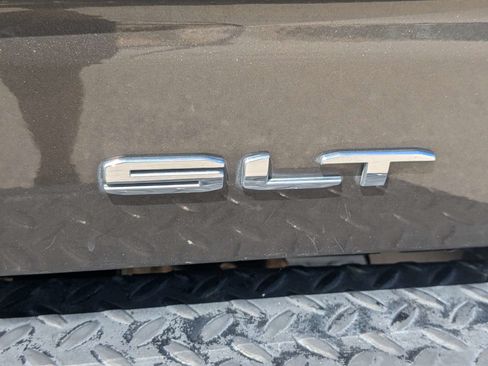 Used 2019 GMC Sierra 1500 SLT w/ SLT Premium Plus Package AWD/4WD image 16