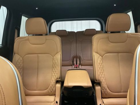 Used 2021 Jeep Grand Cherokee L Summit w/ Luxury Tech Group V AWD/4WD image 31