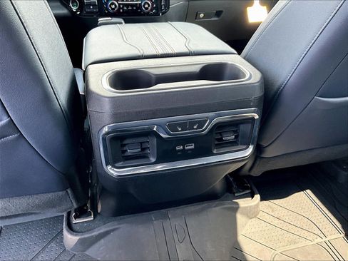 Used 2023 Chevrolet Silverado 1500 High Country w/ High Country Premium Package AWD/4WD image 11
