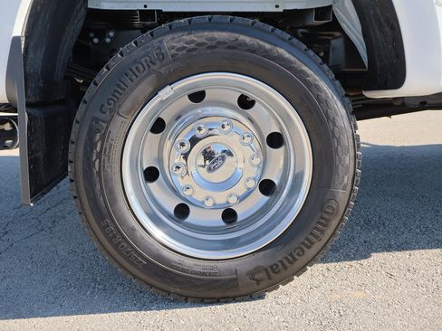 Certified 2025 Ford F450 Platinum image 13
