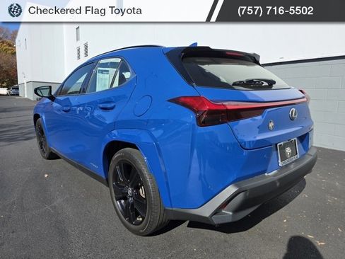 Used 2021 Lexus UX 250h w/ Premium Package image 5