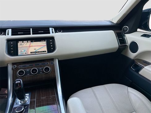 Used 2016 Land Rover Range Rover Sport HSE image 25