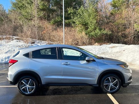 Used 2021 Honda HR-V EX image 6
