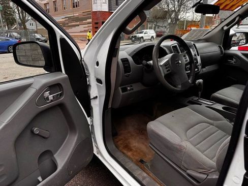 Used 2017 Nissan Frontier S image 8