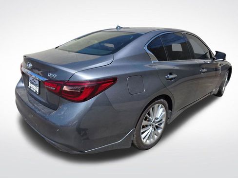 Used 2021 INFINITI Q50 Luxe RWD image 3