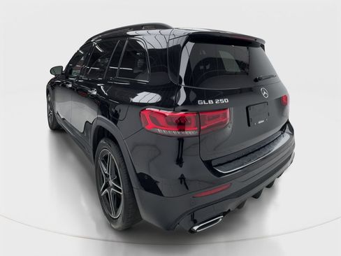 Used 2023 Mercedes-Benz GLB 250 image 10