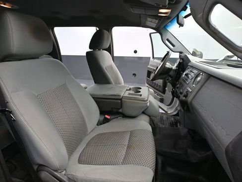 Used 2011 Ford F350 XLT w/ Camper Pkg AWD/4WD image 39