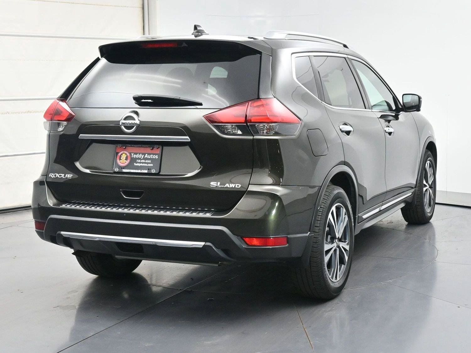 Used 2017 Nissan Rogue SL w/ SL Premium Package AWD/4WD image 23