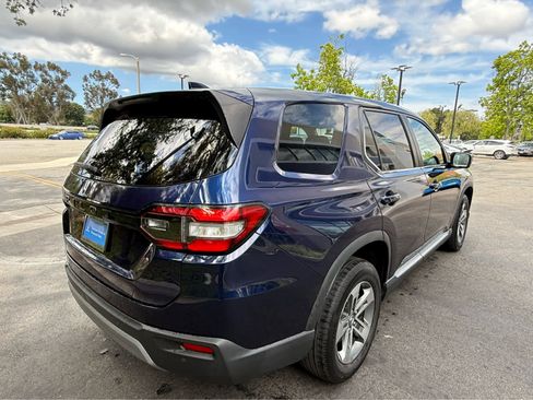 Used 2023 Honda Pilot EX-L image 6