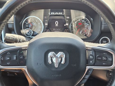 Used 2023 RAM 1500 Laramie AWD/4WD image 17