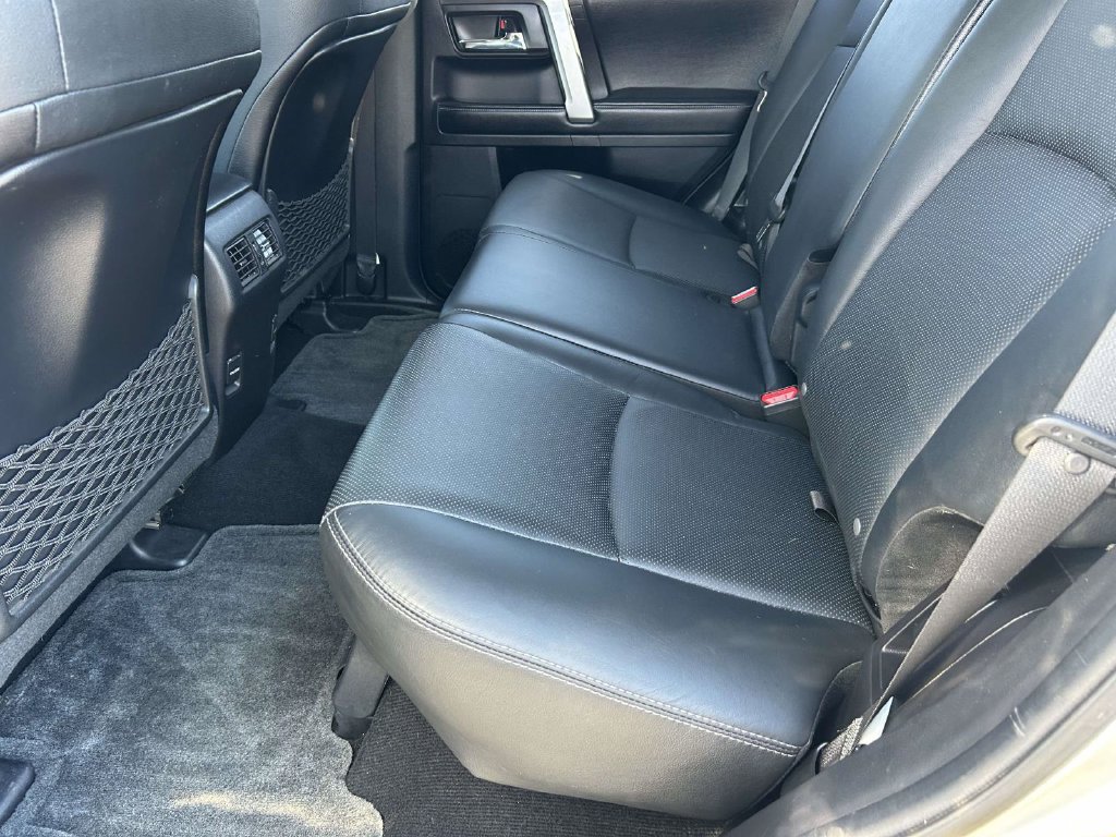Used 2015 Toyota 4Runner Limited AWD/4WD image 12