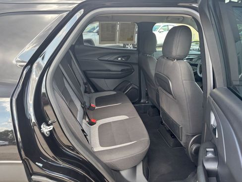 Used 2025 Chevrolet TrailBlazer LT image 23