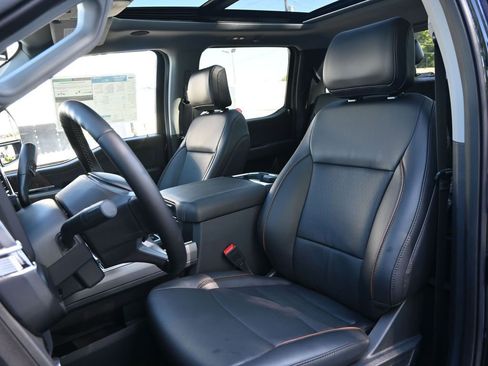 New 2025 Ford F350 Lariat w/ Lariat Ultimate Package image 30