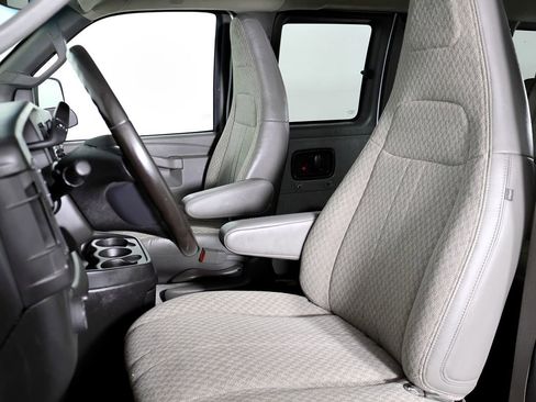 Used 2016 Chevrolet Express 2500 LS RWD image 22