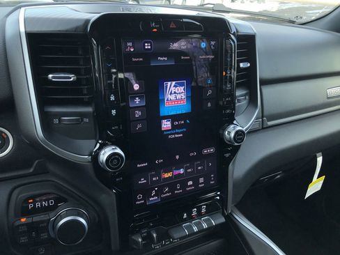 New 2026 RAM 1500 4x4 Crew Cab image 19