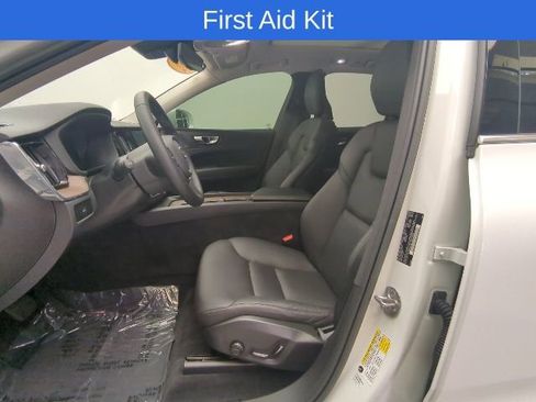 Used 2023 Volvo XC60 B5 Plus w/ Climate Package image 12