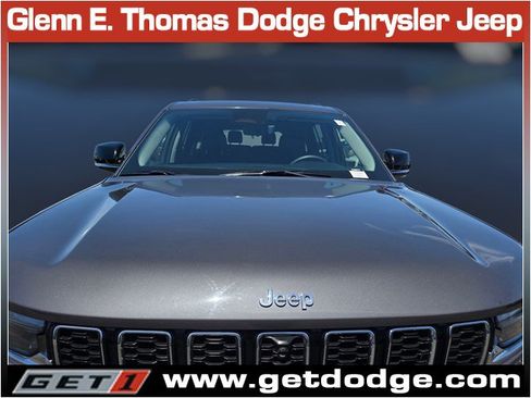 Certified 2023 Jeep Grand Cherokee L Limited w/ Luxury Tech Group II AWD/4WD image 5