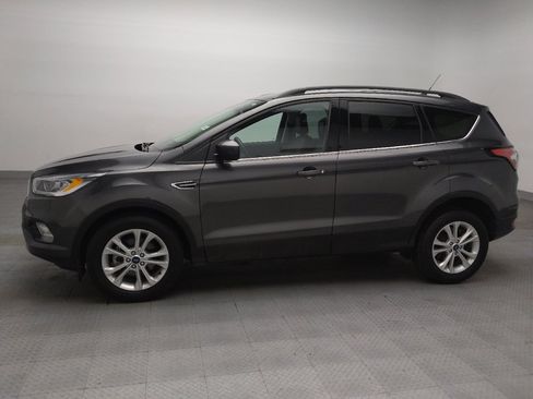 Used 2018 Ford Escape SEL FWD image 2