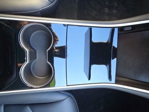 Used 2020 Tesla Model 3 Long Range image 16