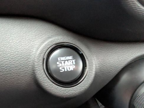 Certified 2024 Hyundai Venue SEL image 30