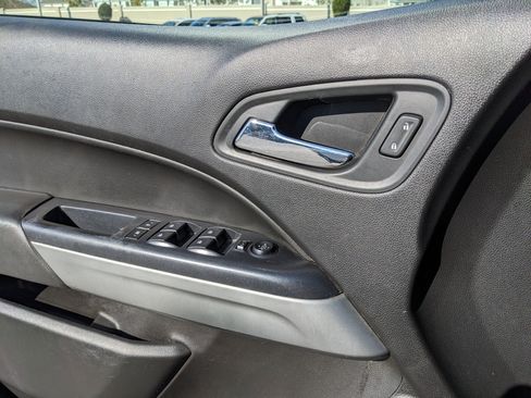 Used 2019 Chevrolet Colorado LT w/ LT Convenience Package image 22