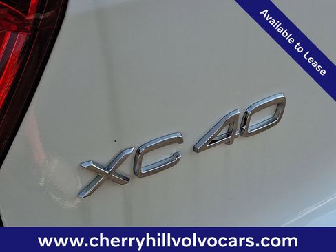 Certified 2026 Volvo XC40 B5 Plus w/ Protection Package Premier image 25