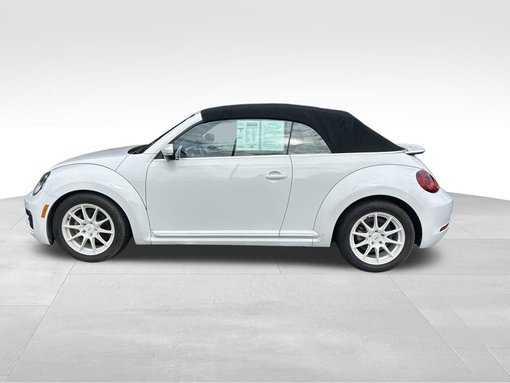 Used 2018 Volkswagen Beetle 2.0T S FWD image 8