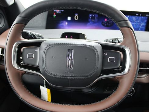 New 2026 Lincoln Navigator Reserve AWD/4WD image 37