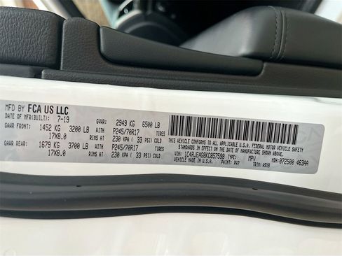 Used 2019 Jeep Grand Cherokee Laredo image 30