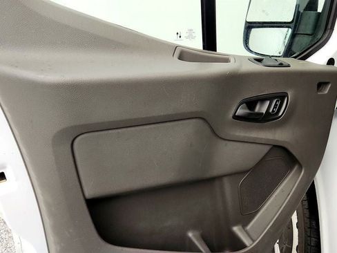 Used 2024 Ford Transit 250 148 Medium Roof RWD image 10