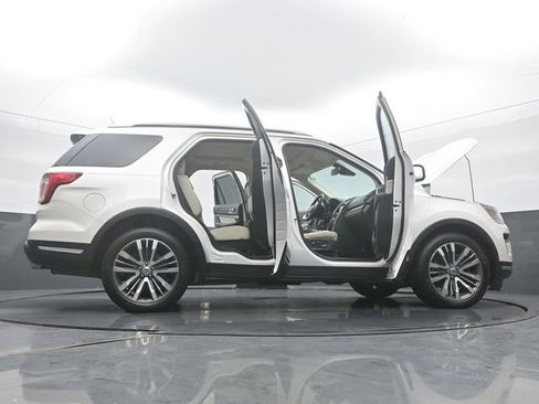 Used 2018 Ford Explorer Platinum AWD/4WD image 61