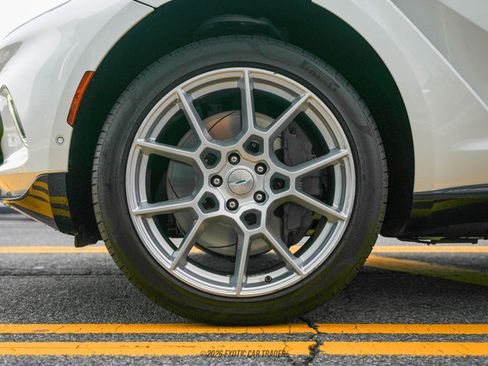 Used 2021 Aston Martin DBX image 59