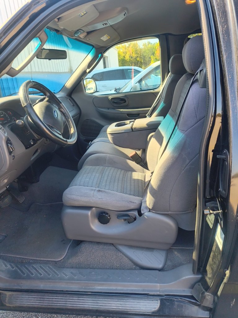 Used 2003 Ford F150 XLT RWD image 4