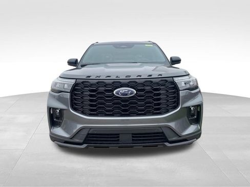 New 2026 Ford Explorer ST-Line AWD/4WD image 6