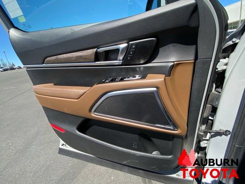 Used 2022 Kia Telluride SX w/ SX Prestige Package AWD/4WD image 42