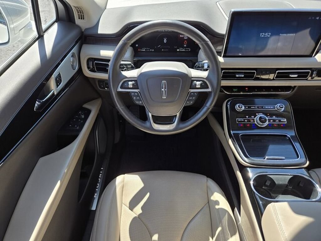 Used 2022 Lincoln Nautilus Reserve w/ Equipment Group 202A AWD/4WD image 16