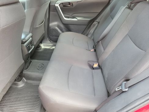 Used 2024 Toyota RAV4 LE FWD image 6