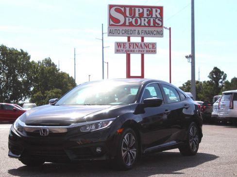 Used 2017 Honda Civic EX-T image 7