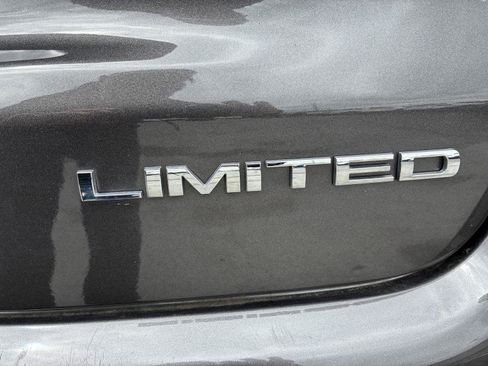 Used 2022 Jeep Compass Limited AWD/4WD image 29