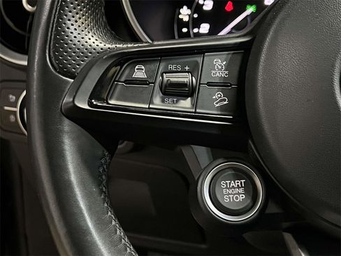 Used 2023 Alfa Romeo Stelvio Ti image 24