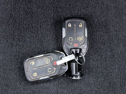 Used 2020 GMC Sierra 1500 Elevation w/ Elevation Value Package image 21