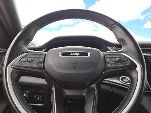 Used 2021 Jeep Grand Cherokee L Laredo AWD/4WD image 27